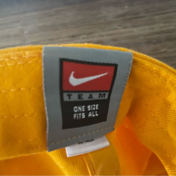 Go Volls show your sprit with this UT Orange Nike hat hat one sz fits most !! - Picture 4 of 4